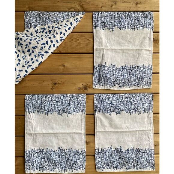 Simple Botanical Reverse Abstract Design 4 Table Placemats - Picture 6 of 8